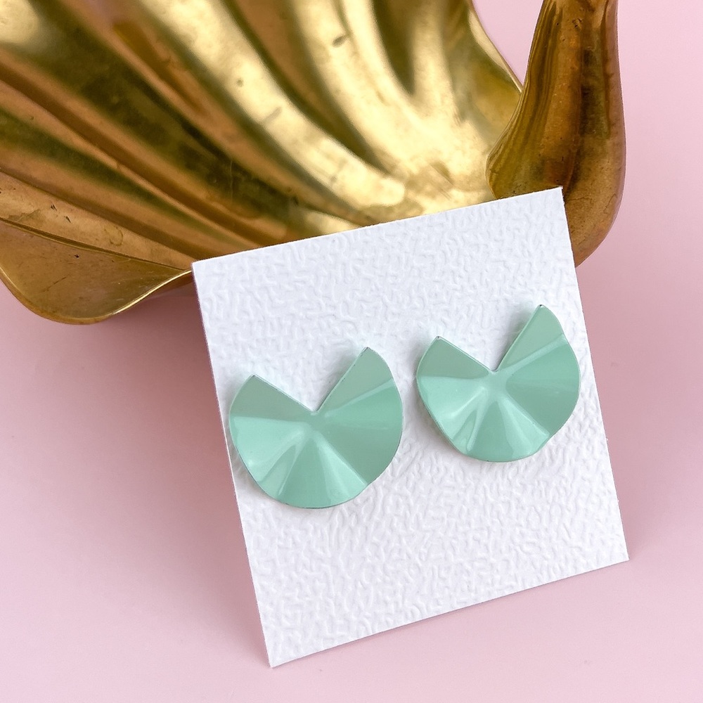 Vintage 80s Mint Green Metal Unique Shape Design Bold Statement Stud Ear…